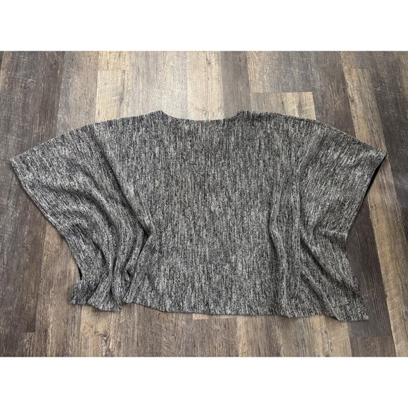 DKNYC Women's Knot Poncho Size M/L - Picture 5 of 5